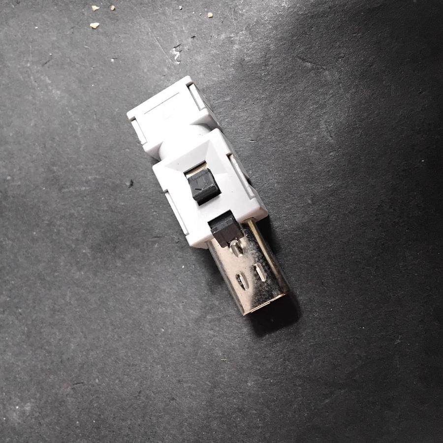 Used WHITE KEYSTONE USB ADAPTERS - GROUP OF 18 ($10 OBO)
