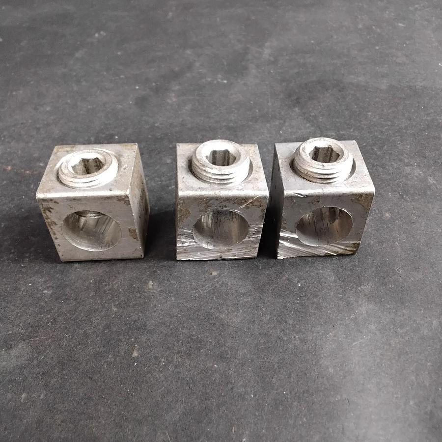 Used ILSCO D2056 MECHANICAL LUGS - GROUP OF 3 ($13 OBO)