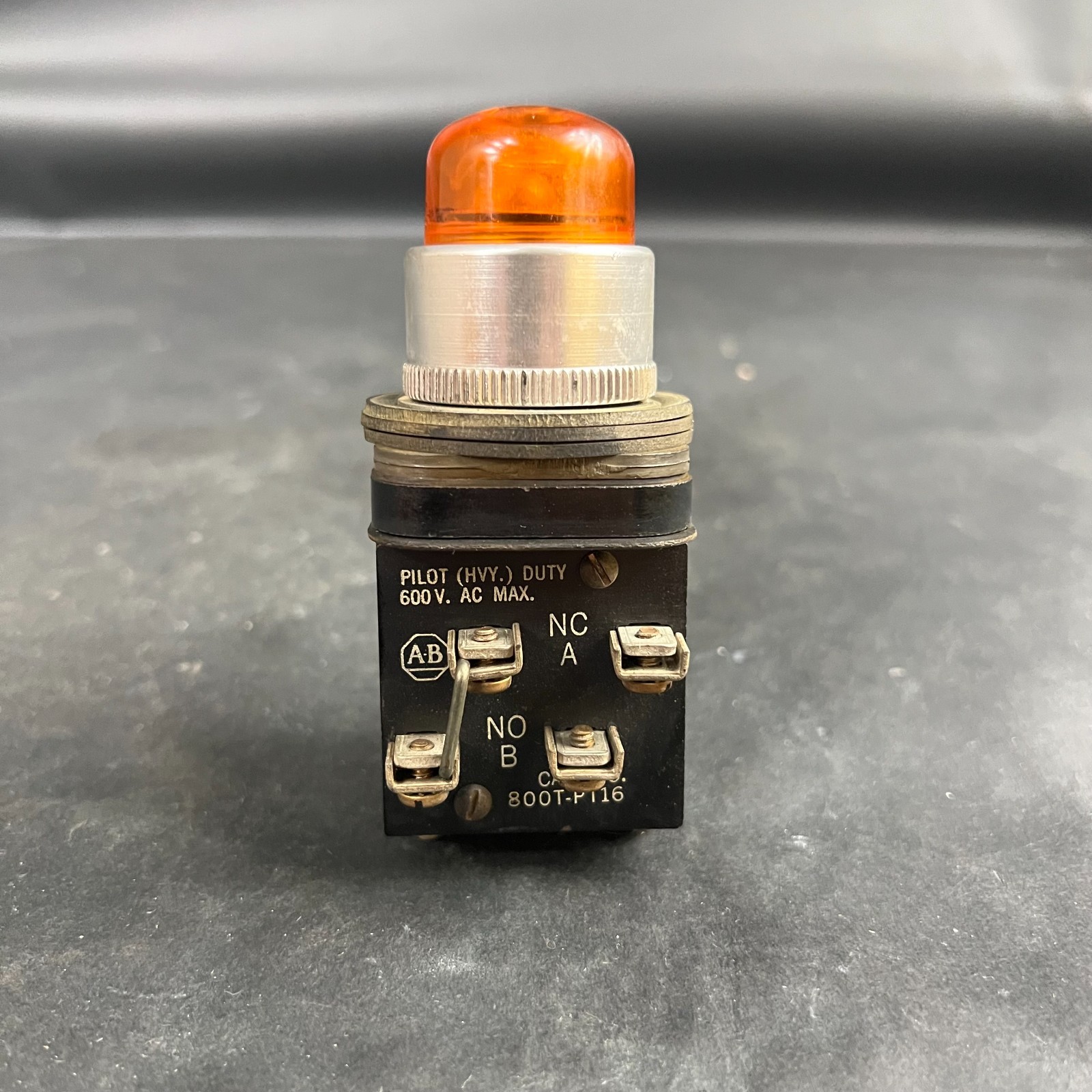 Used ALLEN BRADLEY 800T-PT16 ORANGE PUSHBUTTON ($18 OBO)