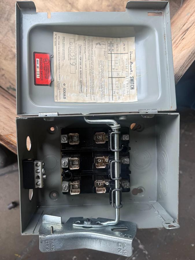 Used GOULD JN421 GENERAL DUTY SAFETY SWITCH
