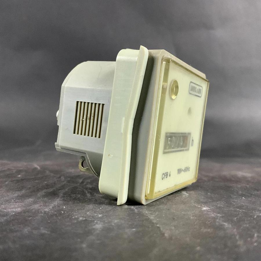 LANDIS & GYR CFB4 TIMER ($20 OBO)