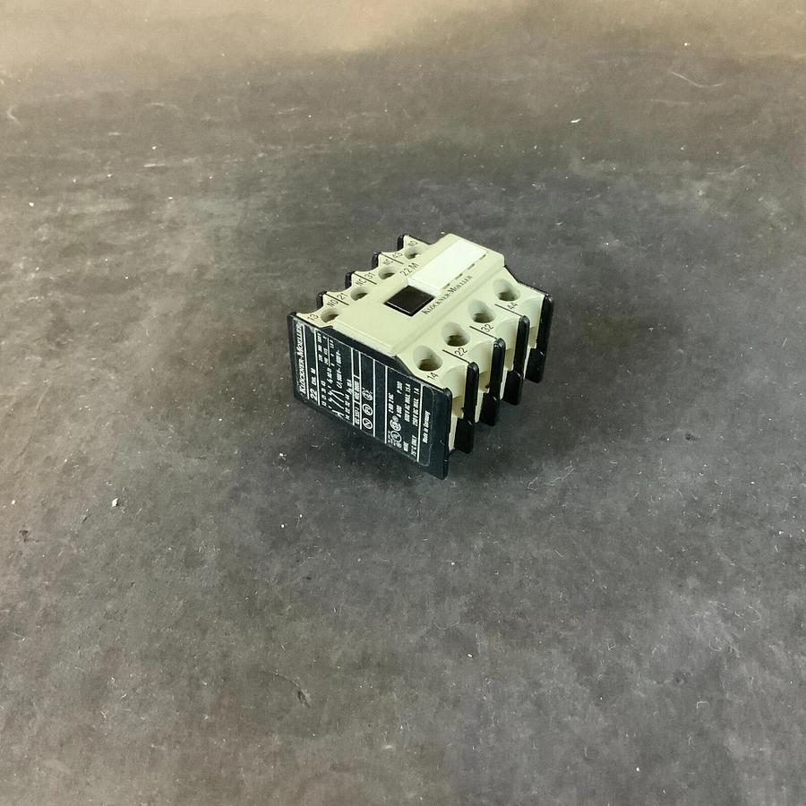Used MOELLER 22 DIL M AUXILIARY CONTACT ($15 OBO)