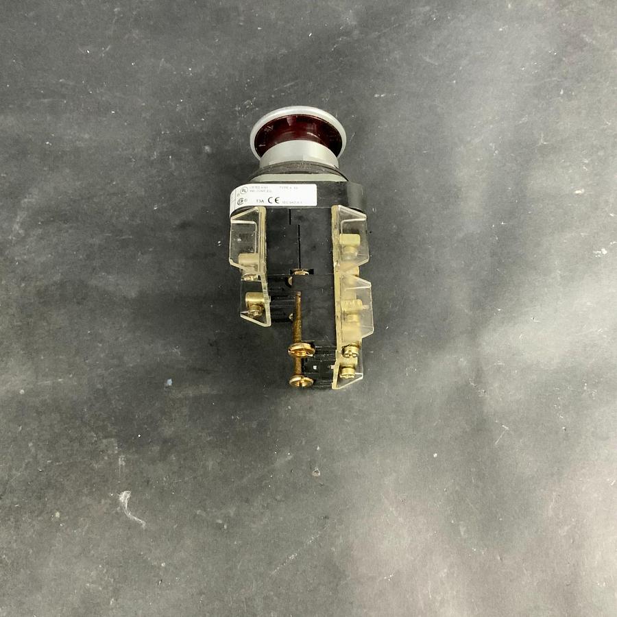 Used ALLEN BRADLEY 800T-FXQ10RA1 SER.T RED PUSHBUTTON ($80 OBO)