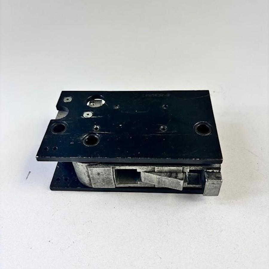 Used BIMBA FLAT-1 FS-040.625-G PNEUMATIC CYLINDER
