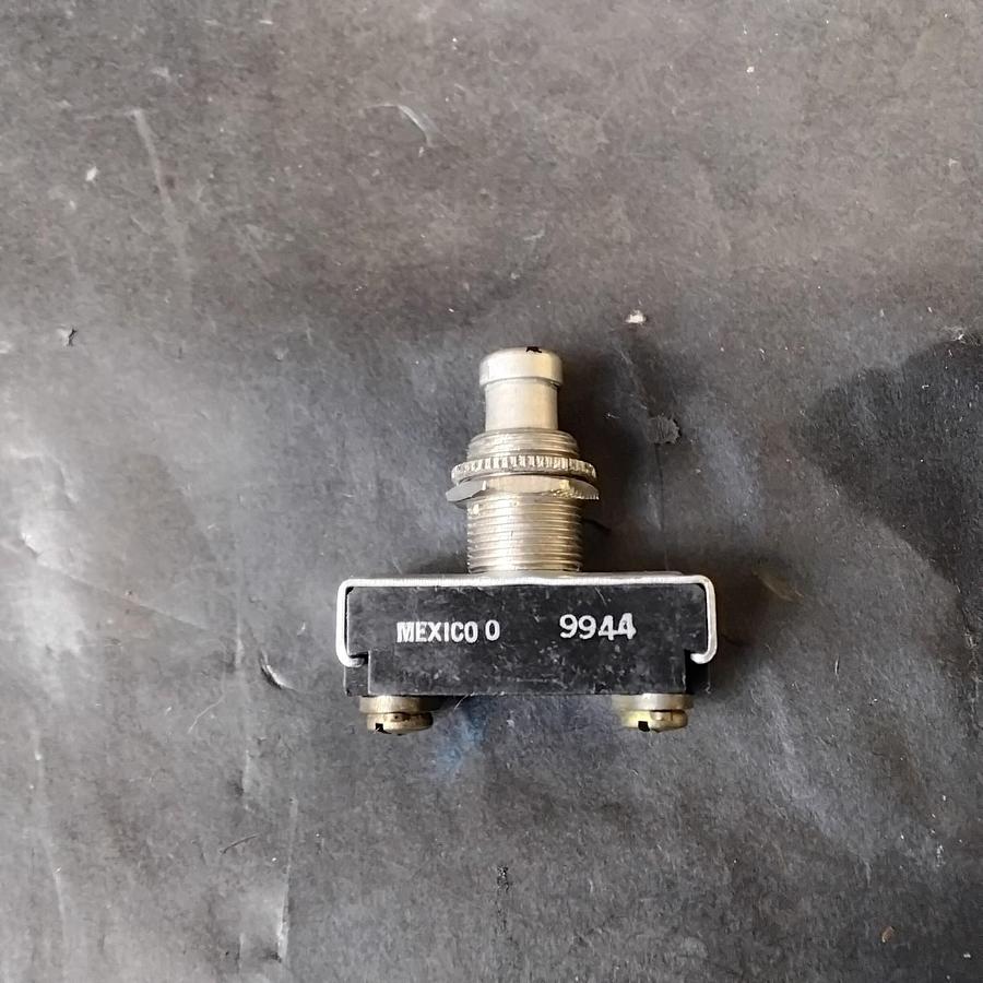 Used CARLING 170 SERIES PUSH BUTTON SWITCH ($8 OBO)