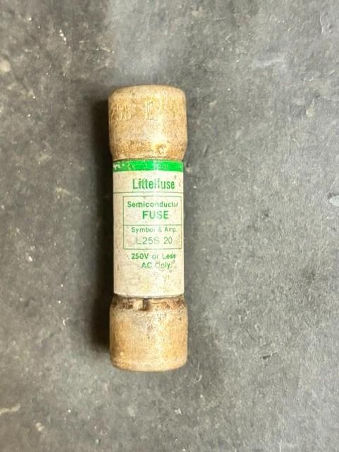 Used LITTELFUSE L25S SEMICONDUCTOR FUSE