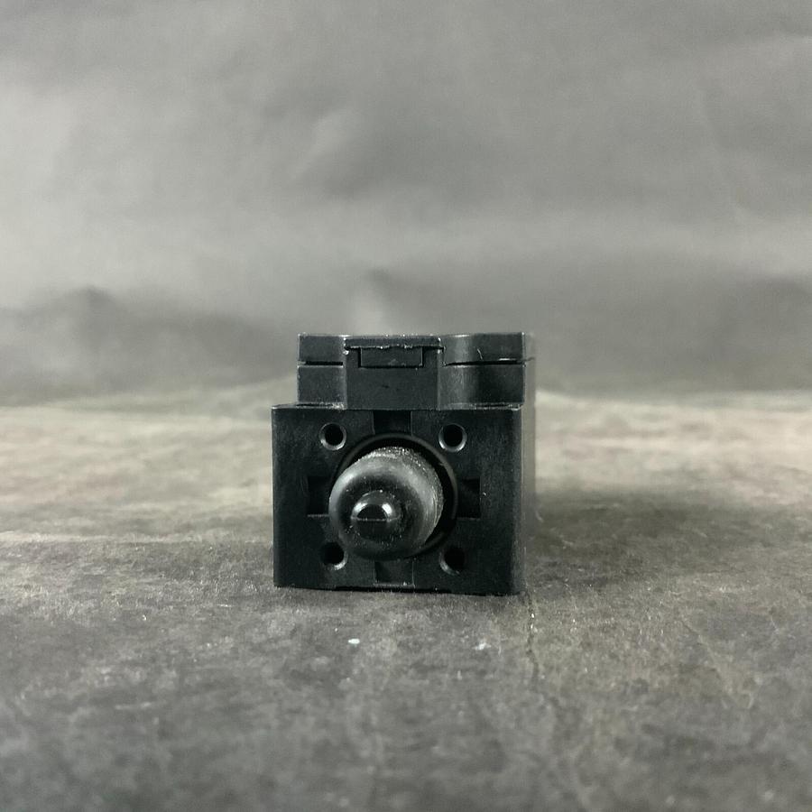 Used TELEMECANIQUE XCK-A110 LIMIT SWITCH ($50 OBO)