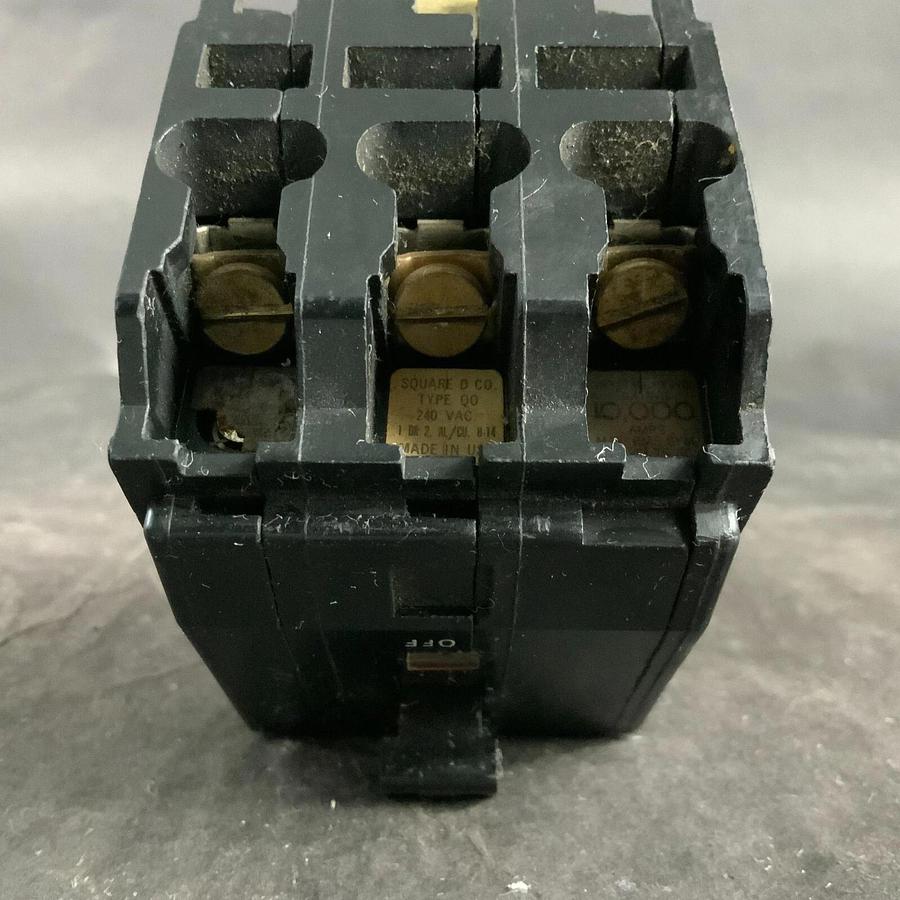 Used SQUARE D LK-2482 CIRCUIT BREAKER ($20 OBO)
