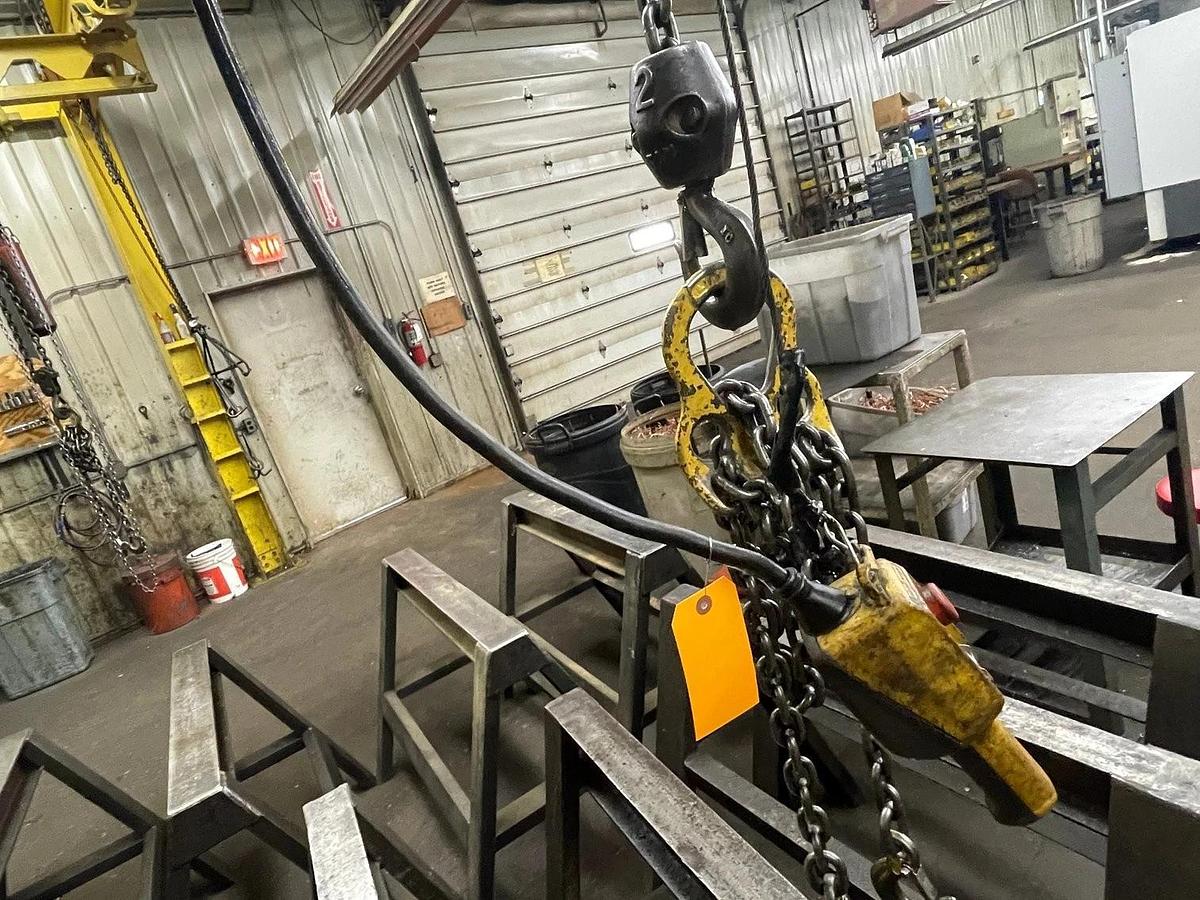 Used Freestanding Bridge Crane - 18'L x 10'W x 11'T - 2 Ton Capacity - ($23,000 OBO)