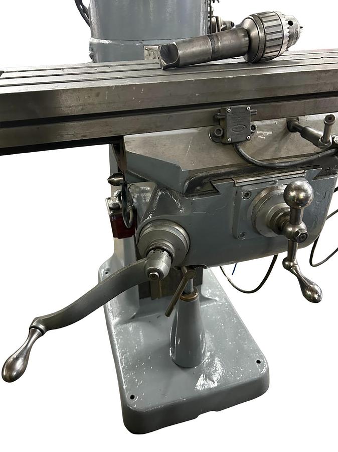 Used Bridgeport Vertical Mill - J245-8 86 - 9"x42" Table