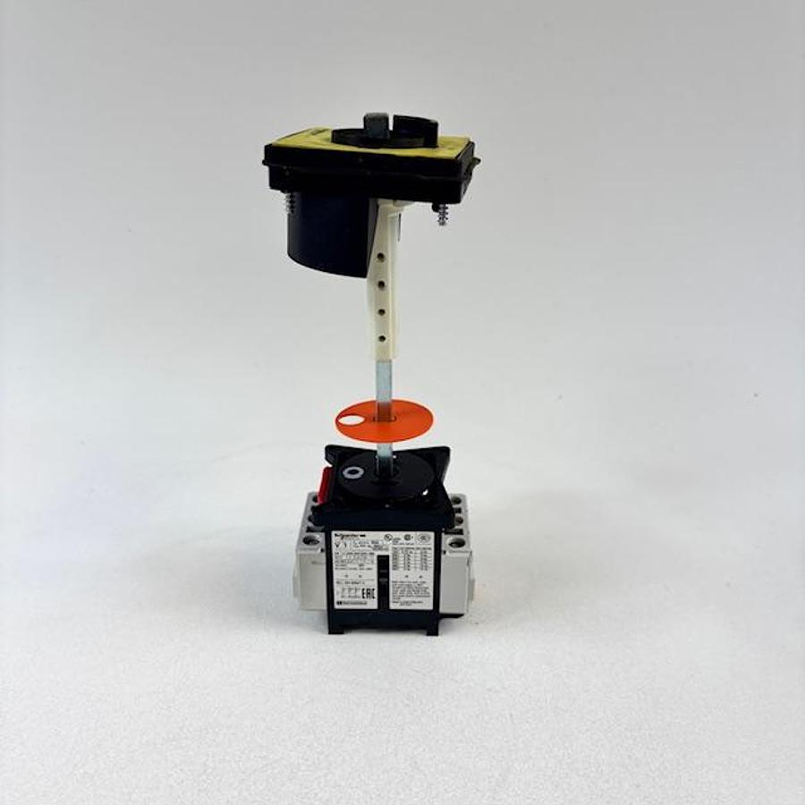 Used SCHNEIDER ELECTRIC EN 60947-3 DISCONNECT SWITCH