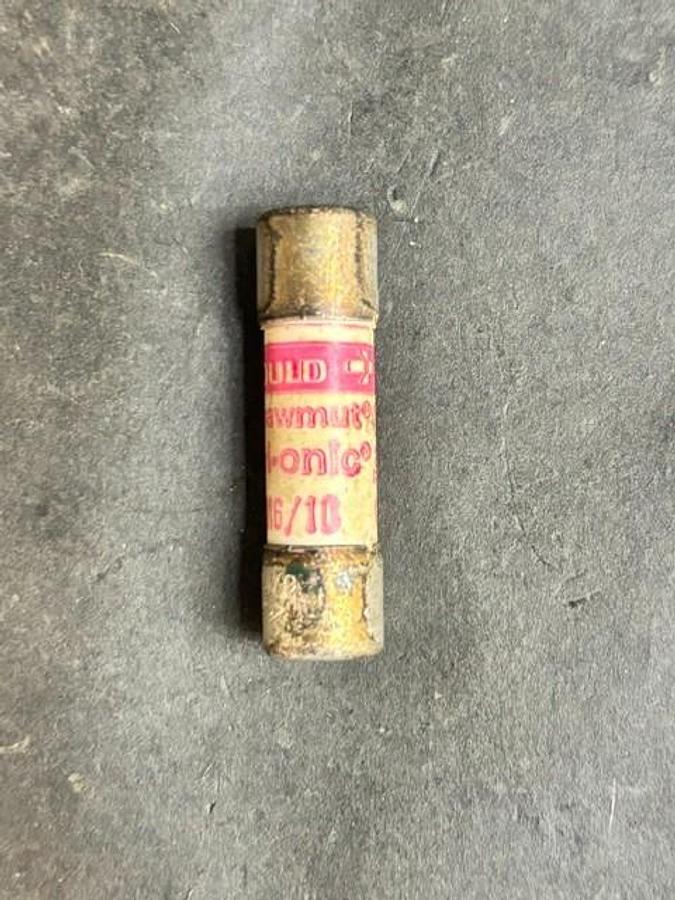 Used GOULD SHAWMUT TRM-6/10 FUSE - GROUP OF 2