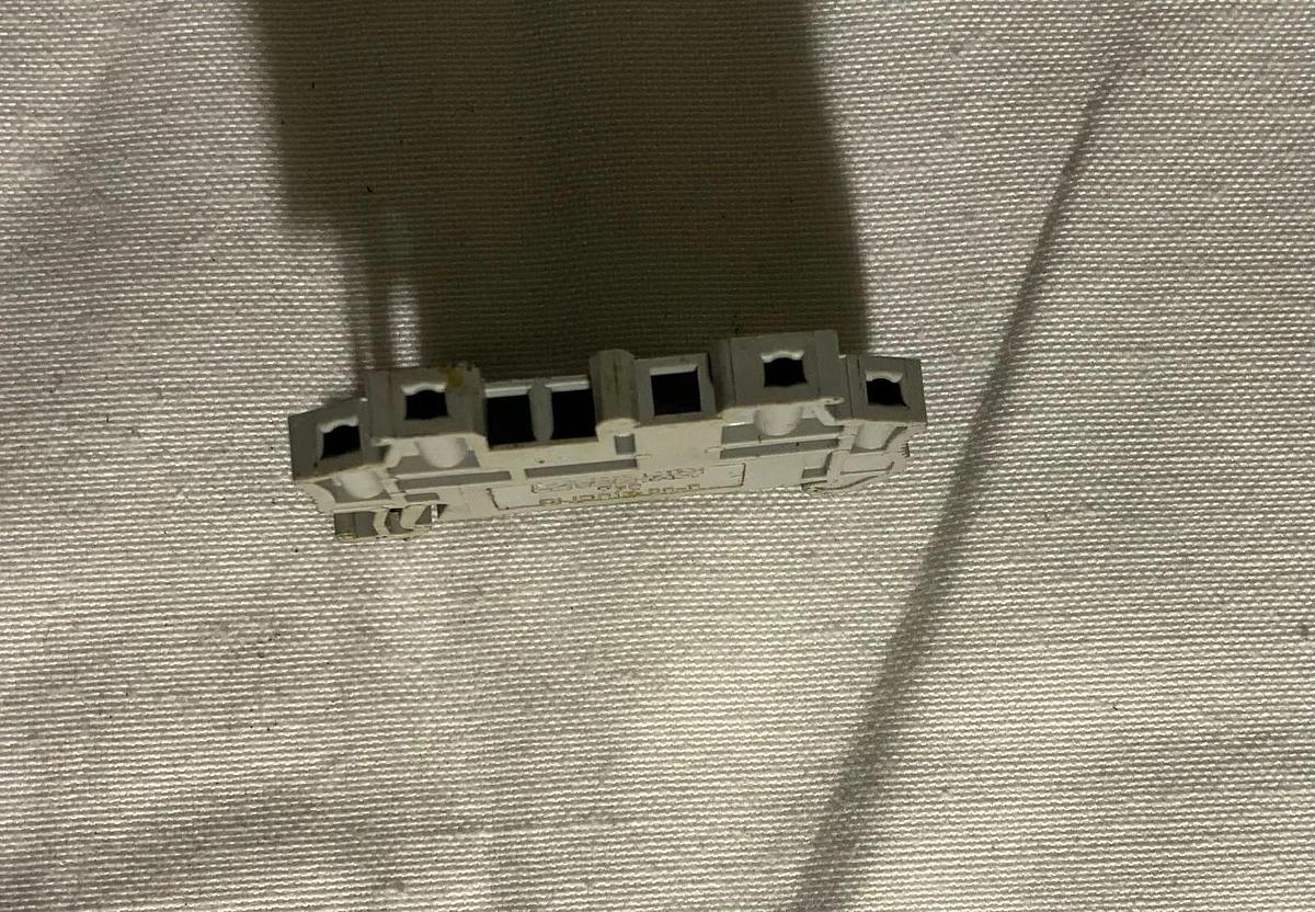 Used PHOENIX CONTACT CLIPFIX 35-5 ($1 OBO)