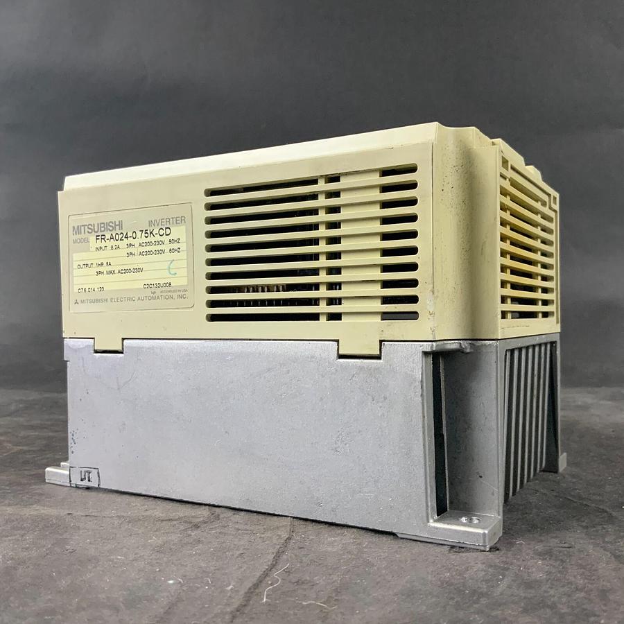 Used MITSUBISHI FR-A024-0.75K-CD DRIVE ($625 OBO)