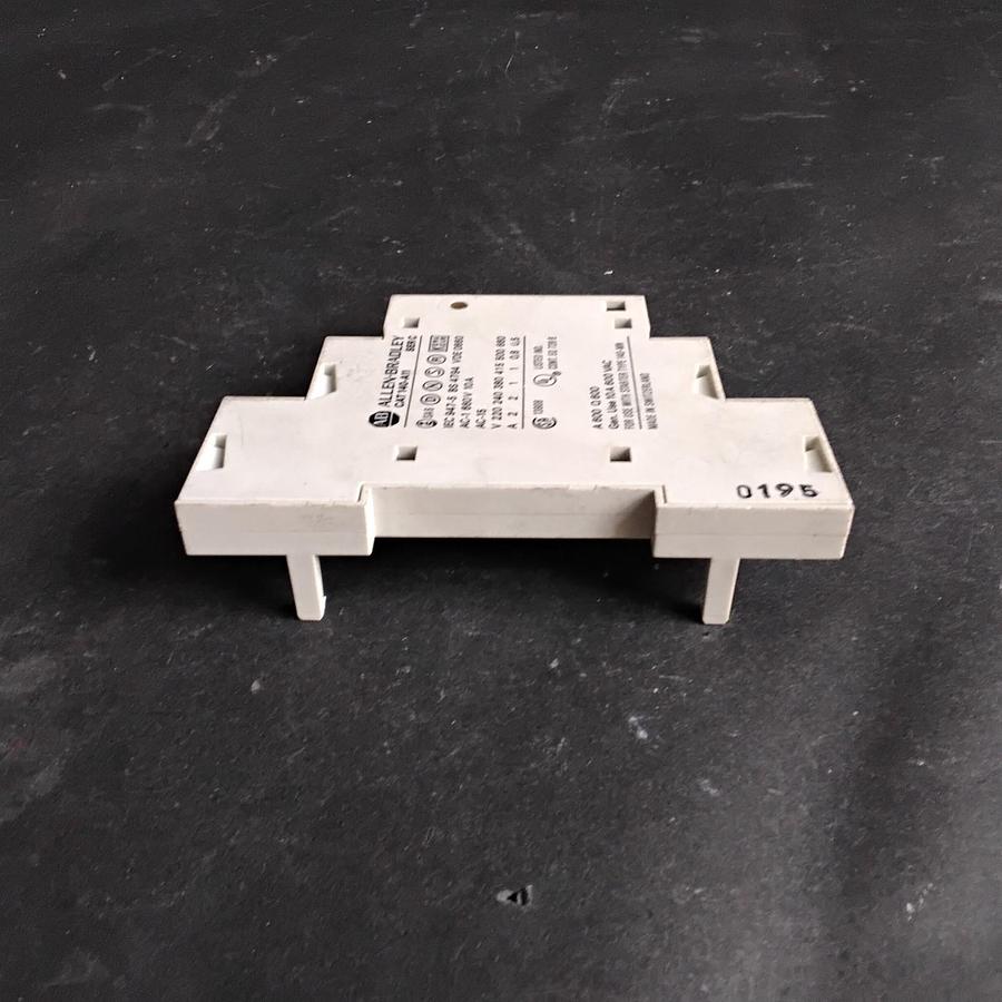 Used ALLEN BRADLEY 140-A11 SERIES C AUX. CONTACT ($10 OBO)