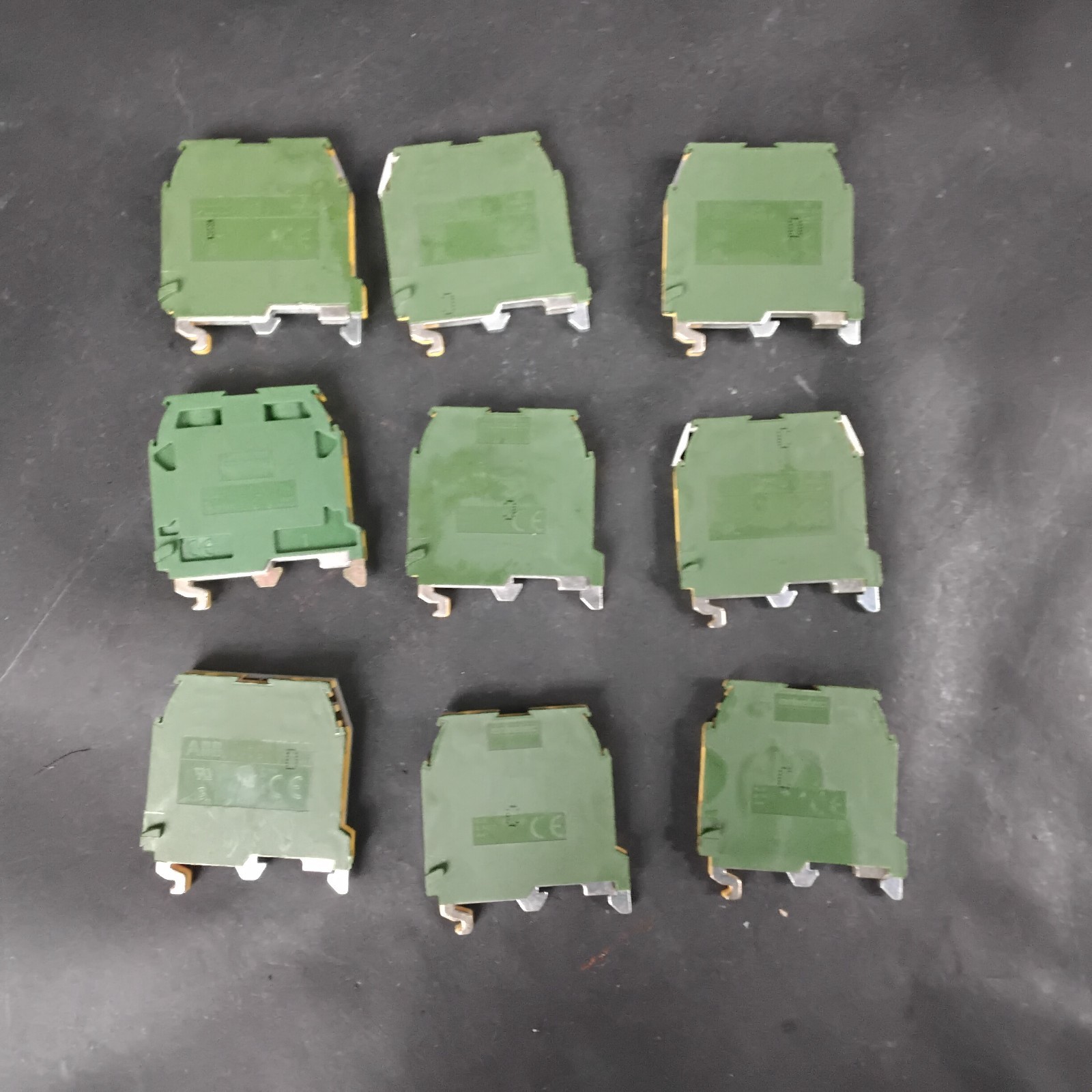 Used ENTRELEC M4/6.P TERMINAL BLOCKS - GROUP OF 9 ($24 OBO)