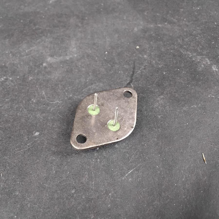 Used MOTOROLA 10261 TRANSISTOR ($3 OBO)