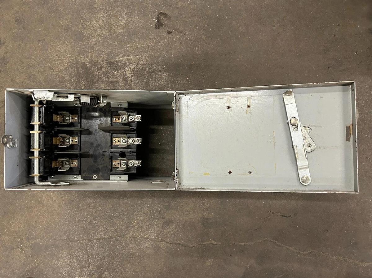 Used BUSS PLUG ITE BOS14352 ($240OBO)