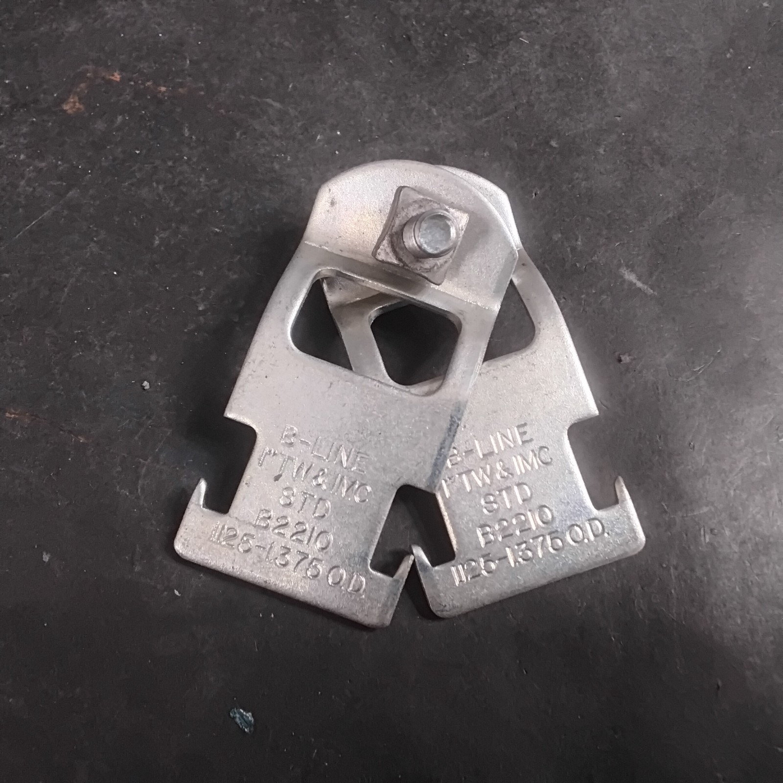 Used COOPER B-LINE B2210 CONDUIT CLAMP ($6 OBO)