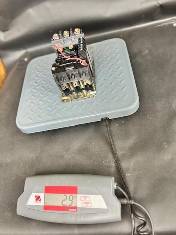 Used ALLEN BRADLEY 500L-B0A93 SERIES B CONTACTOR