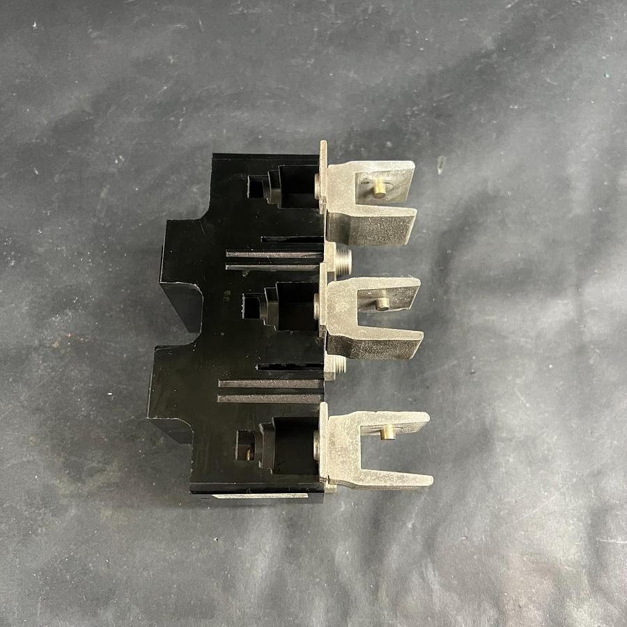 Used ALLEN BRADLEY 1494V-FSR622 FUSE BLOCK ($40 OBO)