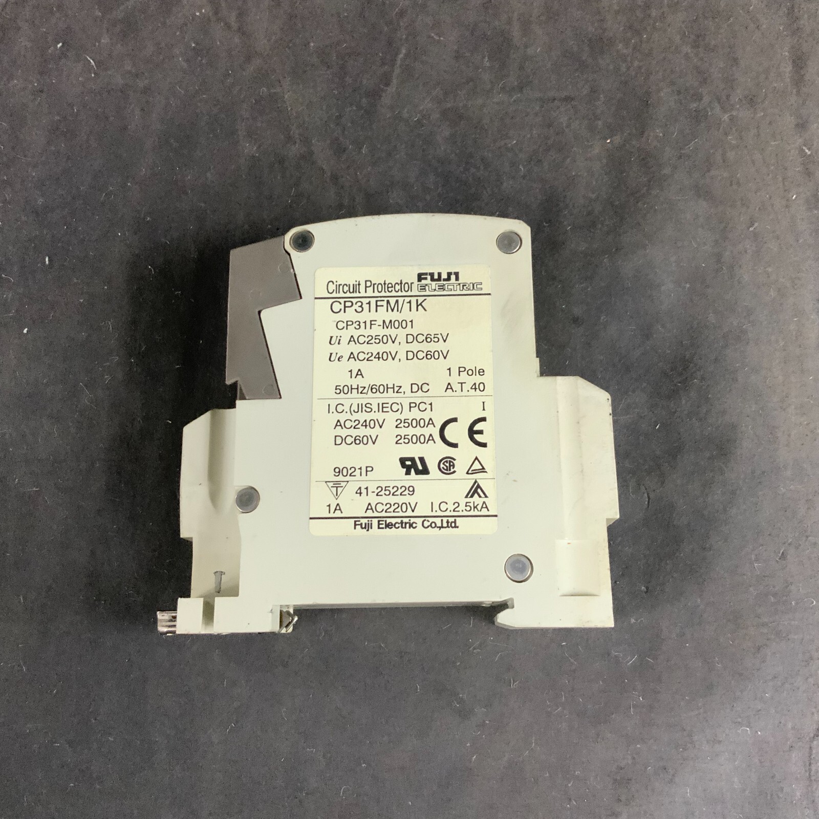 FUJI CIRCUIT PROTECTOR CP31FM/1K ($10 OBO)