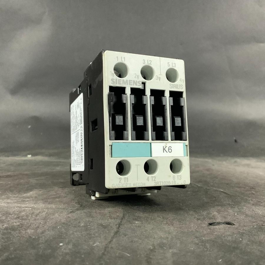 Used SIEMENS 3RT1026-1B CONTACTOR ($13 OBO)