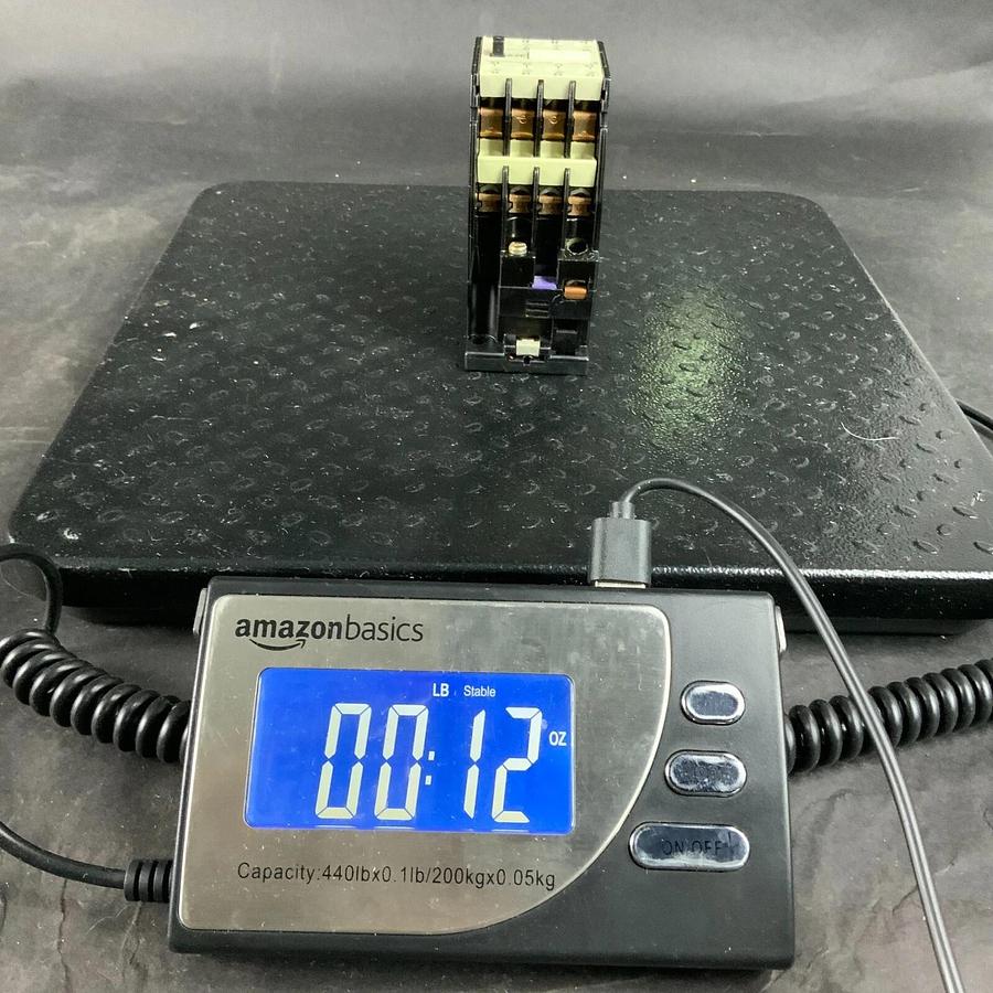 Used SIEMENS 3TH82 62-0A 24/29V CONTACTOR ($10 OBO)