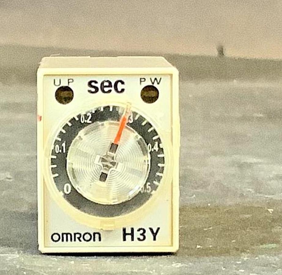 Used OMRON H3Y-4 DC24 30S ON DELAY($6 OBO)