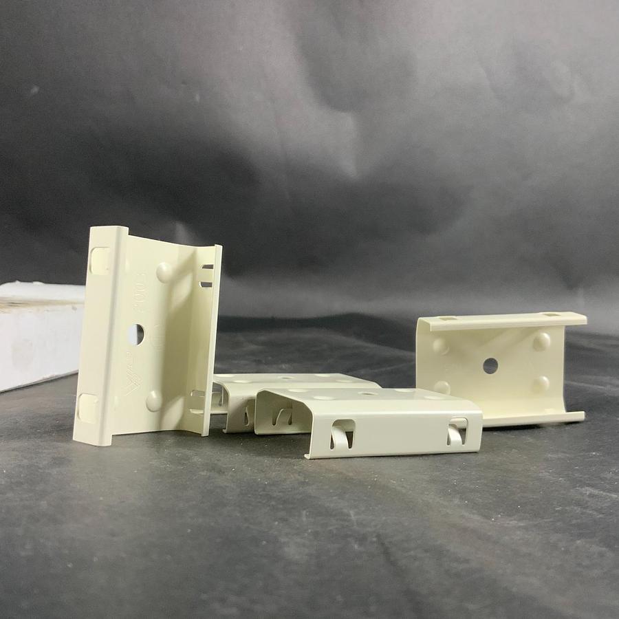 Used WIREMOLD V2003 STEEL SUPPORTING CLIP - LOT OF 10 ($10 OBO)