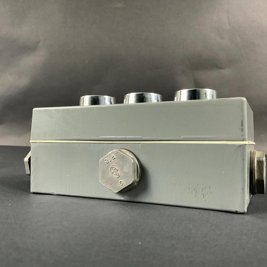 Used GENERIC PUSH BUTTON CONTROL BOX ($40 OBO)
