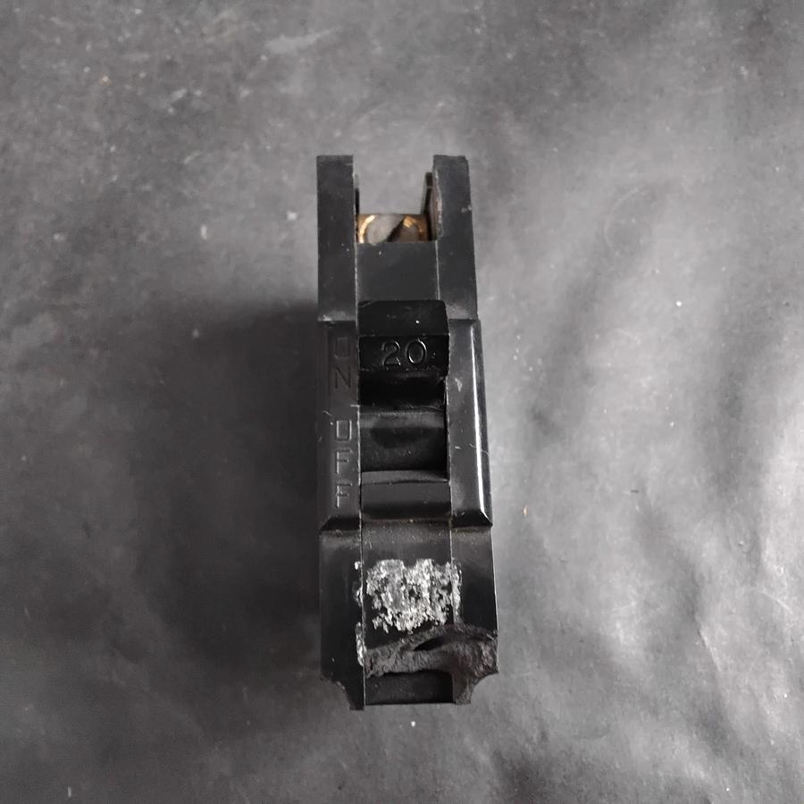 Used FEDERAL PACIFIC 20A CIRCUIT BREAKER ($18 OBO)