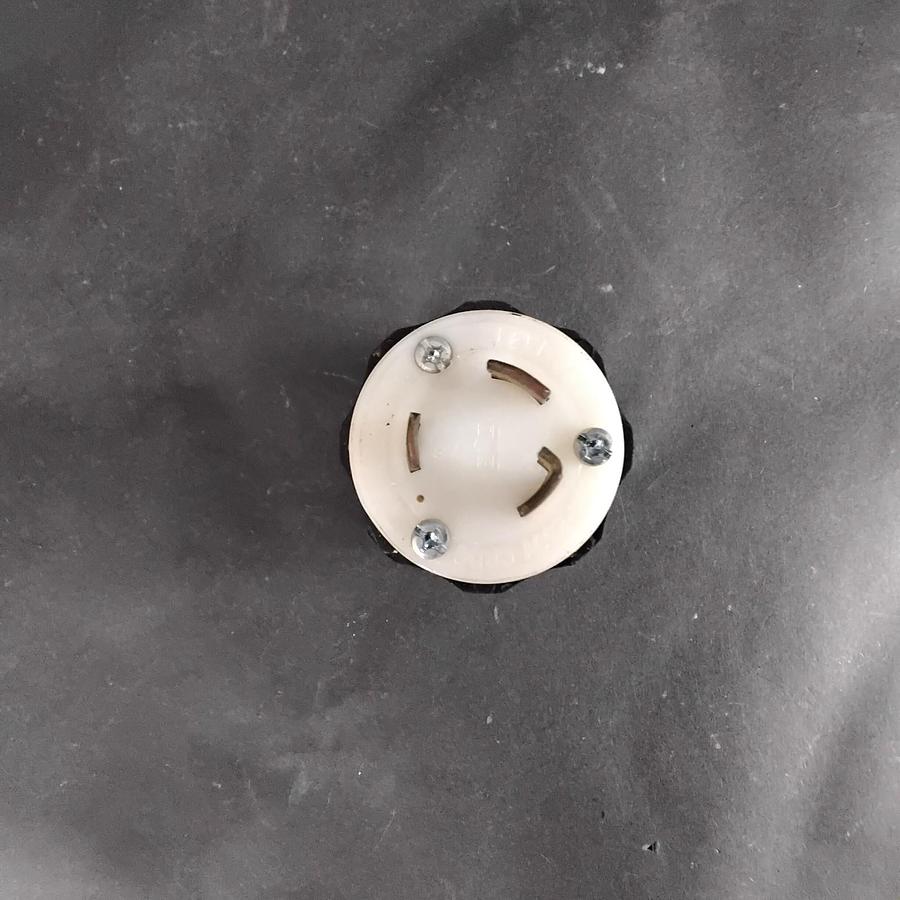 Used LEVITON L6-30 LOCKING PLUG ($11 OBO)