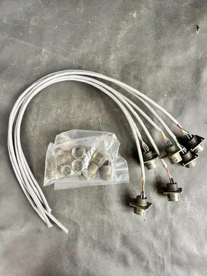 Used AMPHENOL PT00A-10-GP TERMINAL CONNECTORS - GROUP OF 6