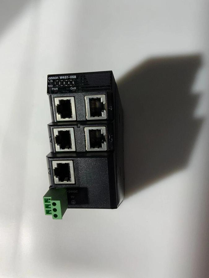 Used OMRON W4S1-05B SWITCHING HUB ($149.99 OBO!!!)