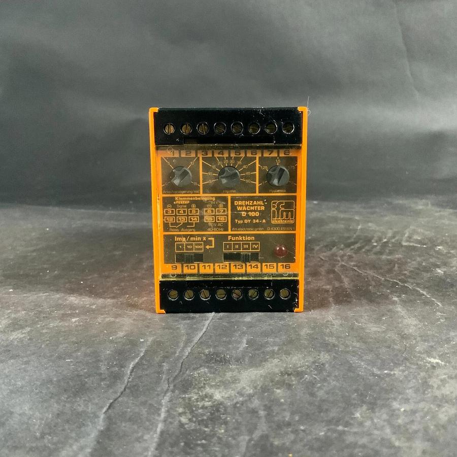 Used IFM ELECTRONIC DREHZAHLWÄCHTER D100 SPEED CONTROLLER ($25 OBO)