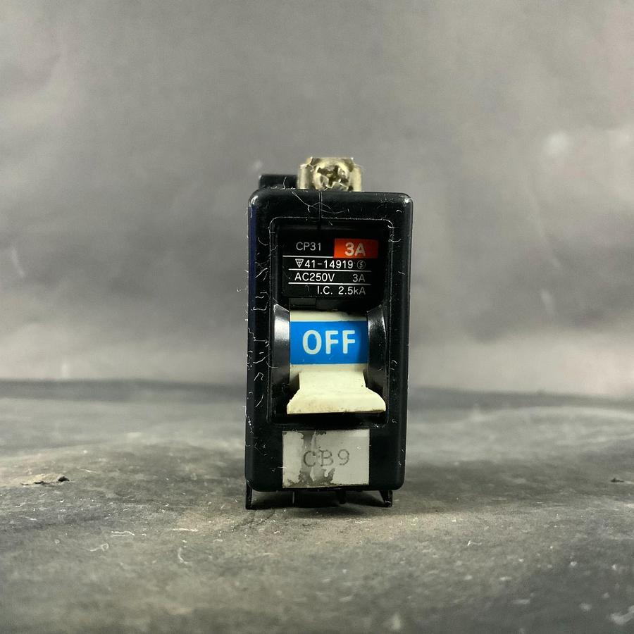 Used FUJI ELECTRIC CP31 3A CIRCUIT BREAKER ($8 OBO)