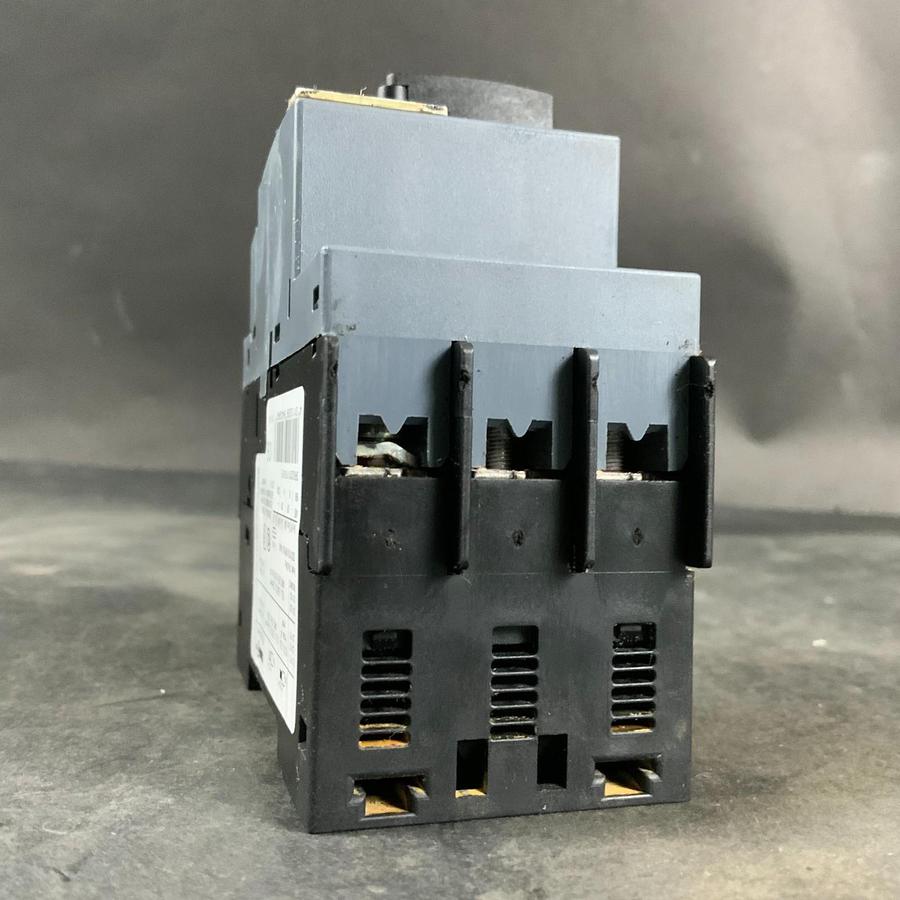 Used SIEMENS 3RV2011-1FA15 SIRIUS CIRCUIT BREAKER ($25 OBO)