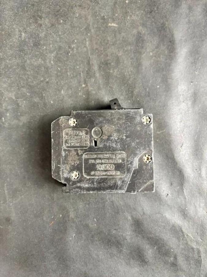 Used EATON BR3030 CIRCUIT BREAKER