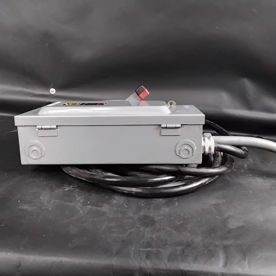 Used SQUARE D H861 SAFETY SWITCH ($70 OBO)
