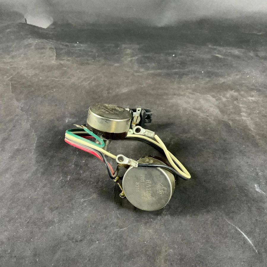 Used NOBLE RA30YN-20SB-1K POTENTIOMETER - SET OF 2 ($20 OBO)