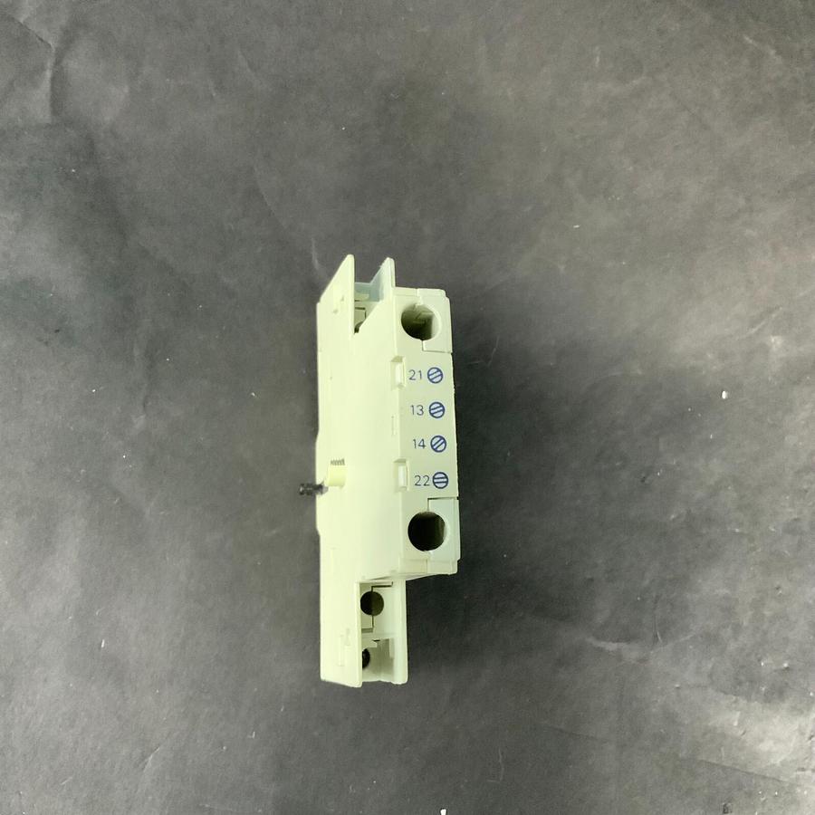 Used TELEMECANIQUE GV1-A01 AUXILIARY CONTACT ($8 OBO)