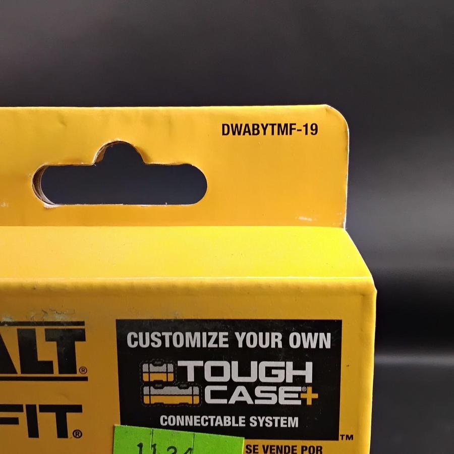 DEWALT DWABYTMF-19 MAXFIT SCREWDRIVING BIT SET ($12 OBO)
