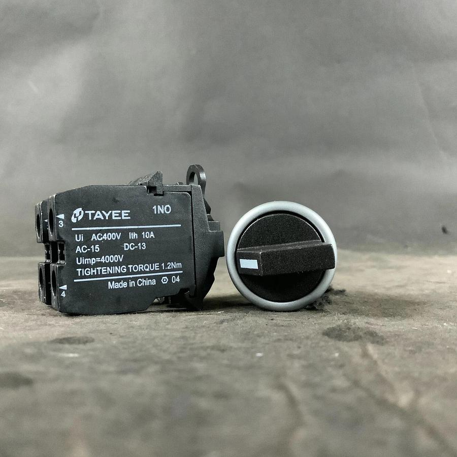 TAYEE LA42 CONTACT BLOCK ($12 OBO)