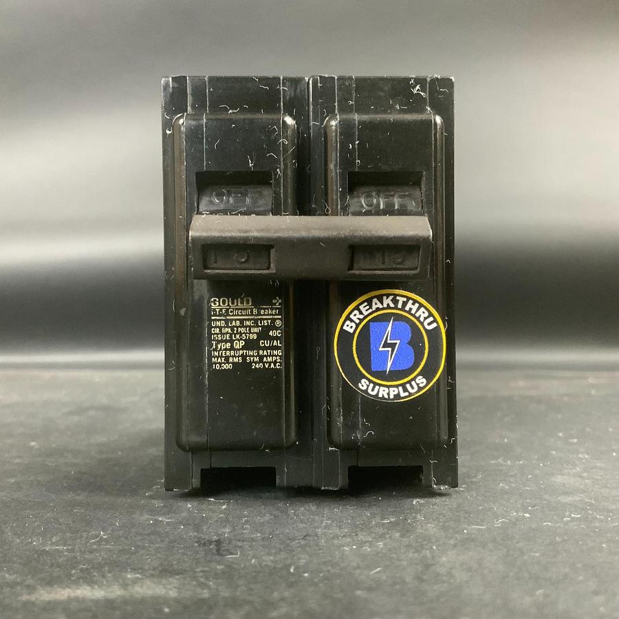 Used ITE QP215 CIRCUIT BREAKER ($10 OBO)
