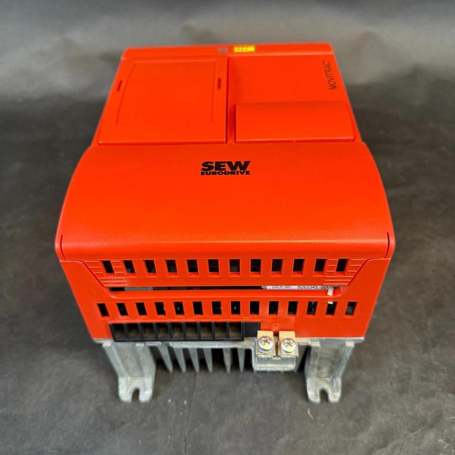 Used SEW EURODRIVE MOVITRAC 31C022-503-4-00 FREQUENCY INVERTER DRIVE ($400 OBO)