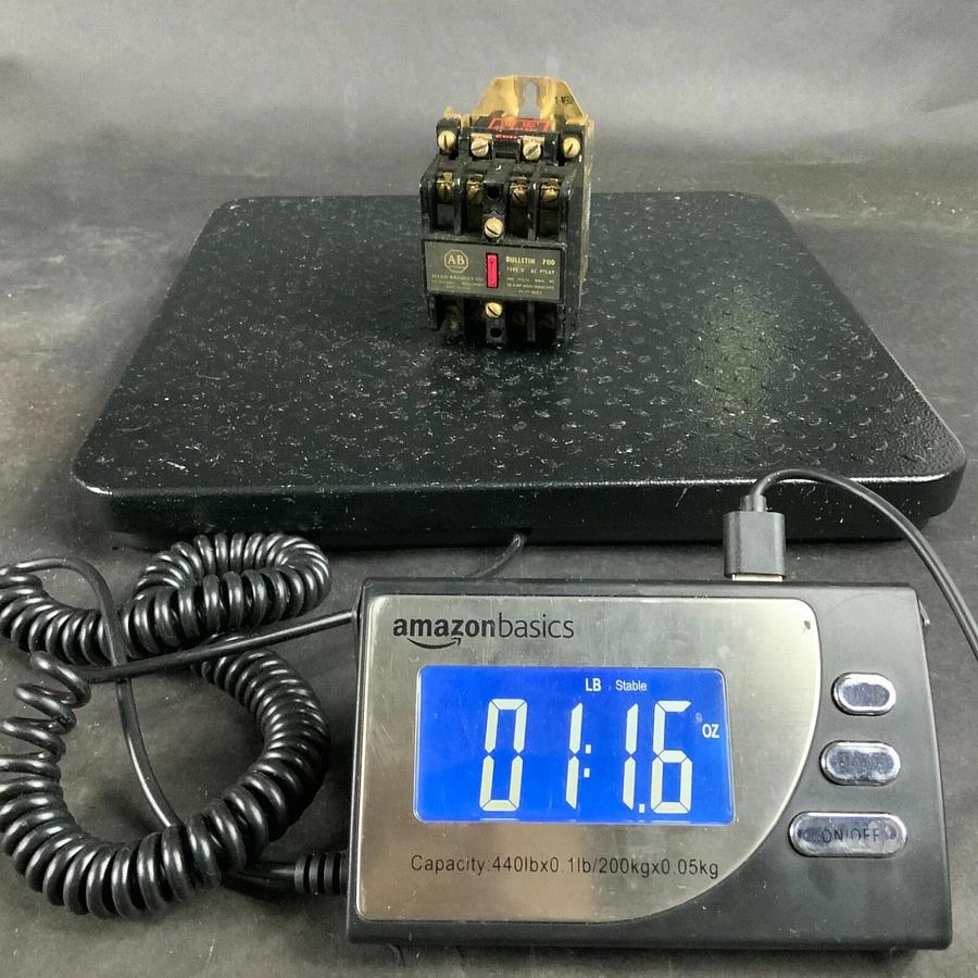 Used ALLEN BRADLEY 700-N400A1 CONTROL RELAY ($15 OBO)