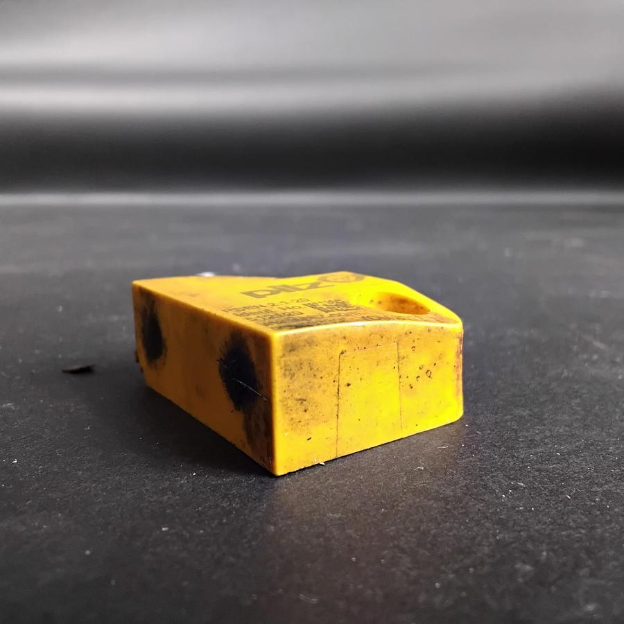 Used PILZ PSEN 2.1-20 ACTUATOR ($19 OBO)