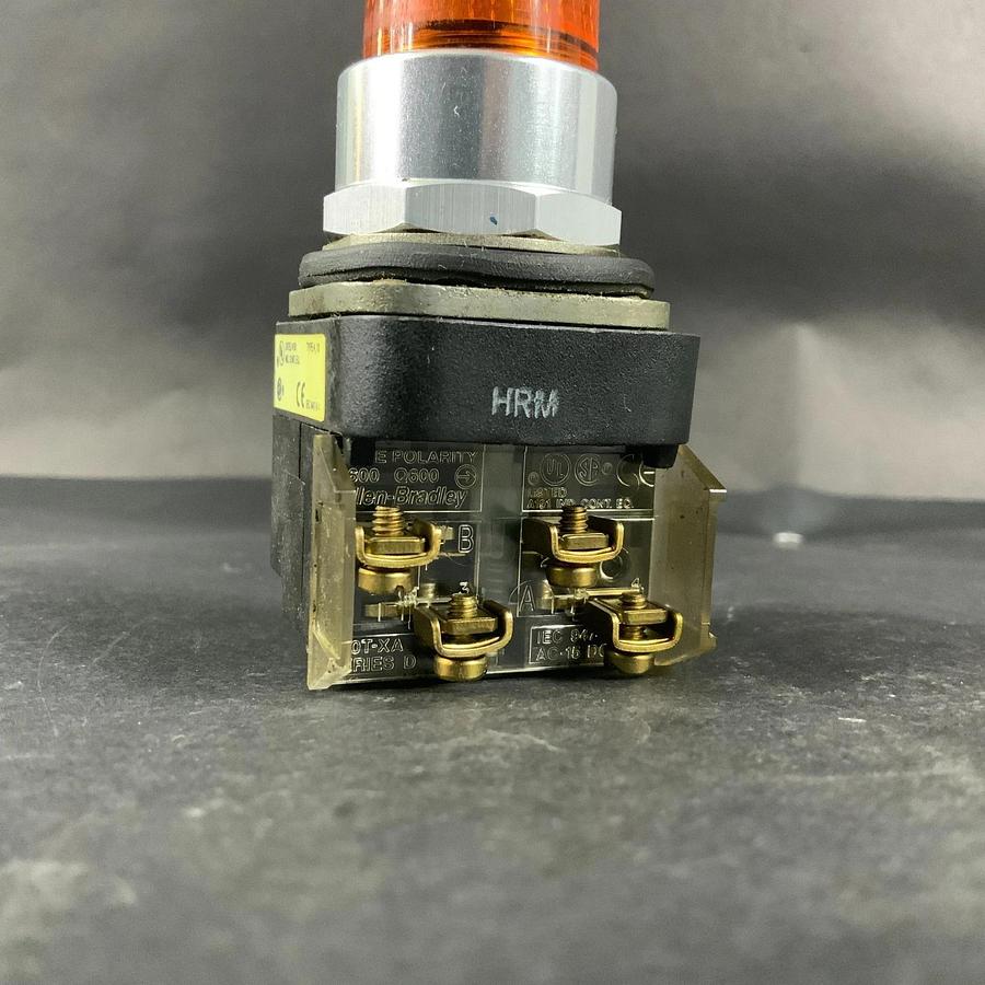 Used ALLEN BRADLEY 800T-PB16 AMBER PUSH BUTTON ($30 OBO)
