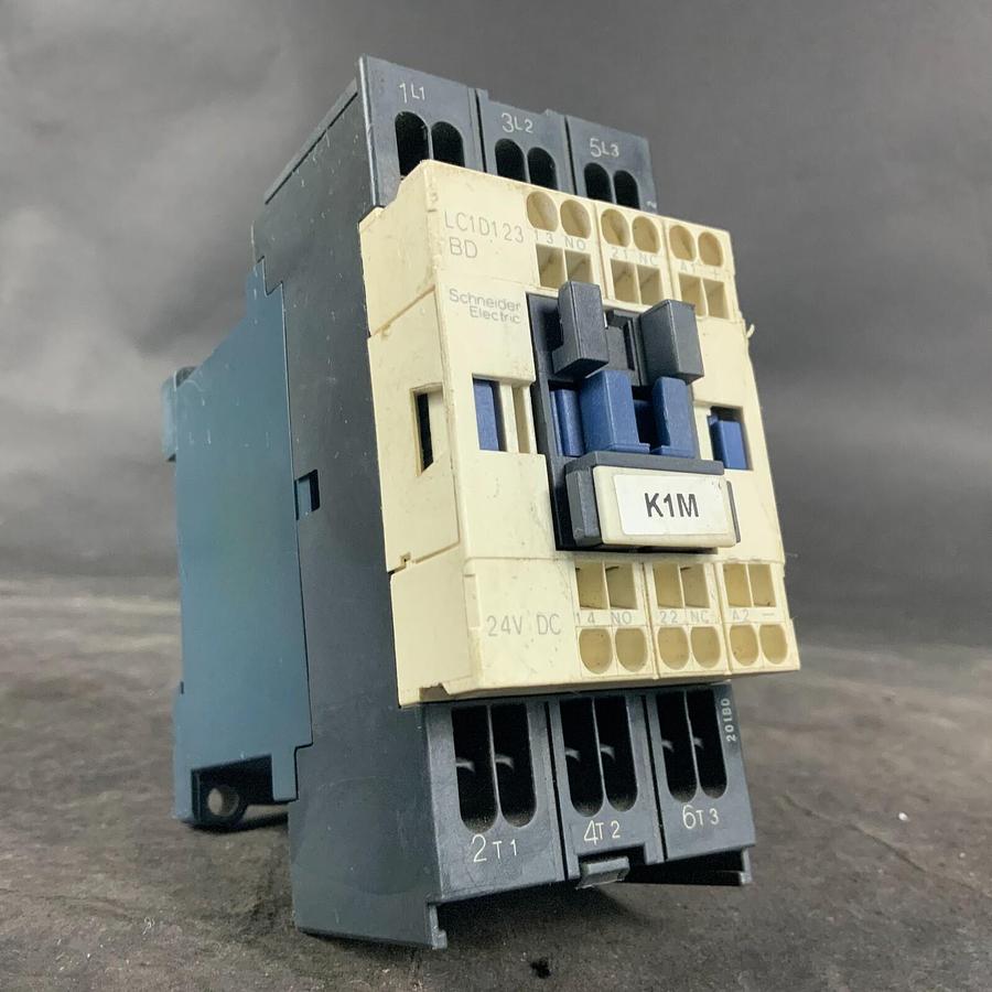 Used SCHNEIDER ELECTRIC LC1D23 BD CONTACTOR ($30 OBO)